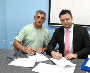 Potpisivanje ugovora 05 15 09 2025