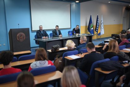 Potpisivanje_sporazuma (2)