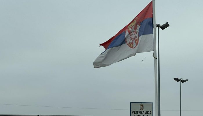 Srbija_granica_srbijanska_zastava