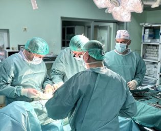 Transplantacija-bubrega-2026-1-1600x800