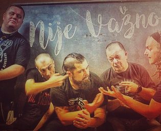 Tuzlanski punk rock band Nije Važno