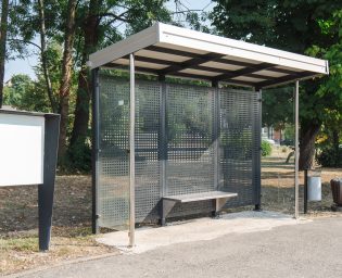 autobuska stanica-nadstresnica