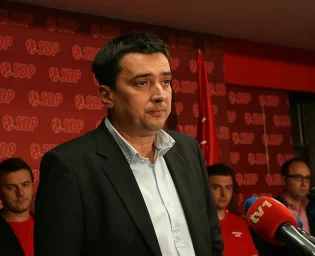 bakir hadziomerovic. 11