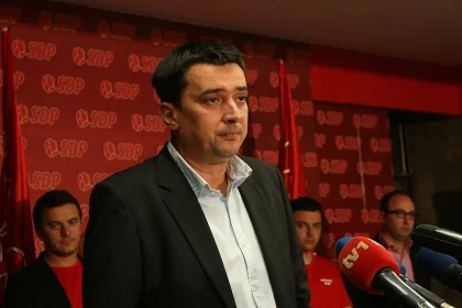 bakir hadziomerovic. 11