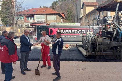 crveni 7