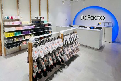 defacto3