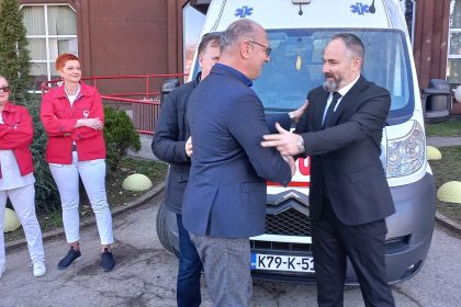 dom penzionera santitesko vozilo