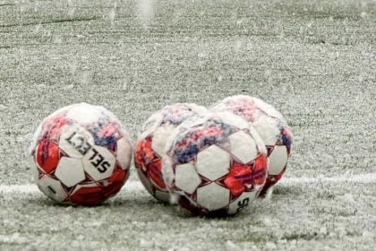 fudbal snijeg lopte premijer liga