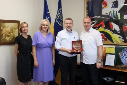merhamet _grad tuzla