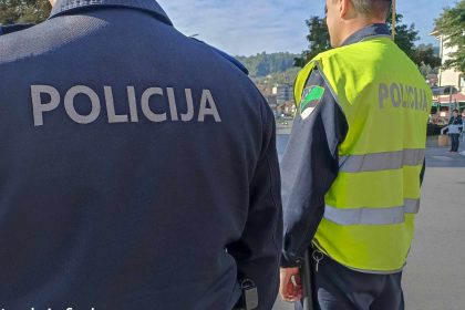 policija