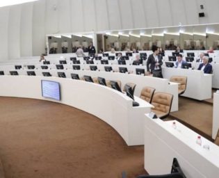 0810 parlament