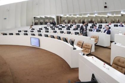 0810 parlament