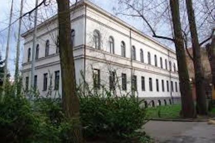 1211 biblioteka