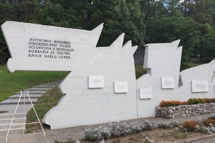 01012020 spomenik banja