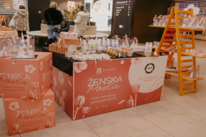 thumbnail_Odrzan Bazar zenskog poduzetnistva u BTC Zivinice_01