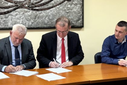 ukc tuzla potpisivanje linearni