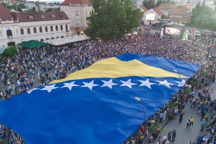 zastava_trg